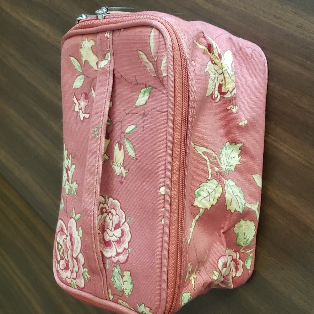 Modella Train Case NWOT